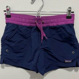 Patagonia Girls Purple swim Shorts size large
